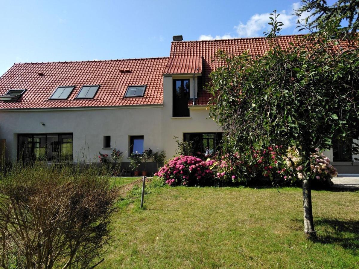 Vintage Holiday Home In Escalles With Garden Екстер'єр фото